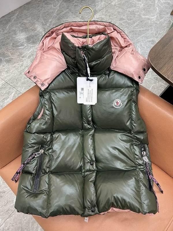 Moncler Women's Outwear 188